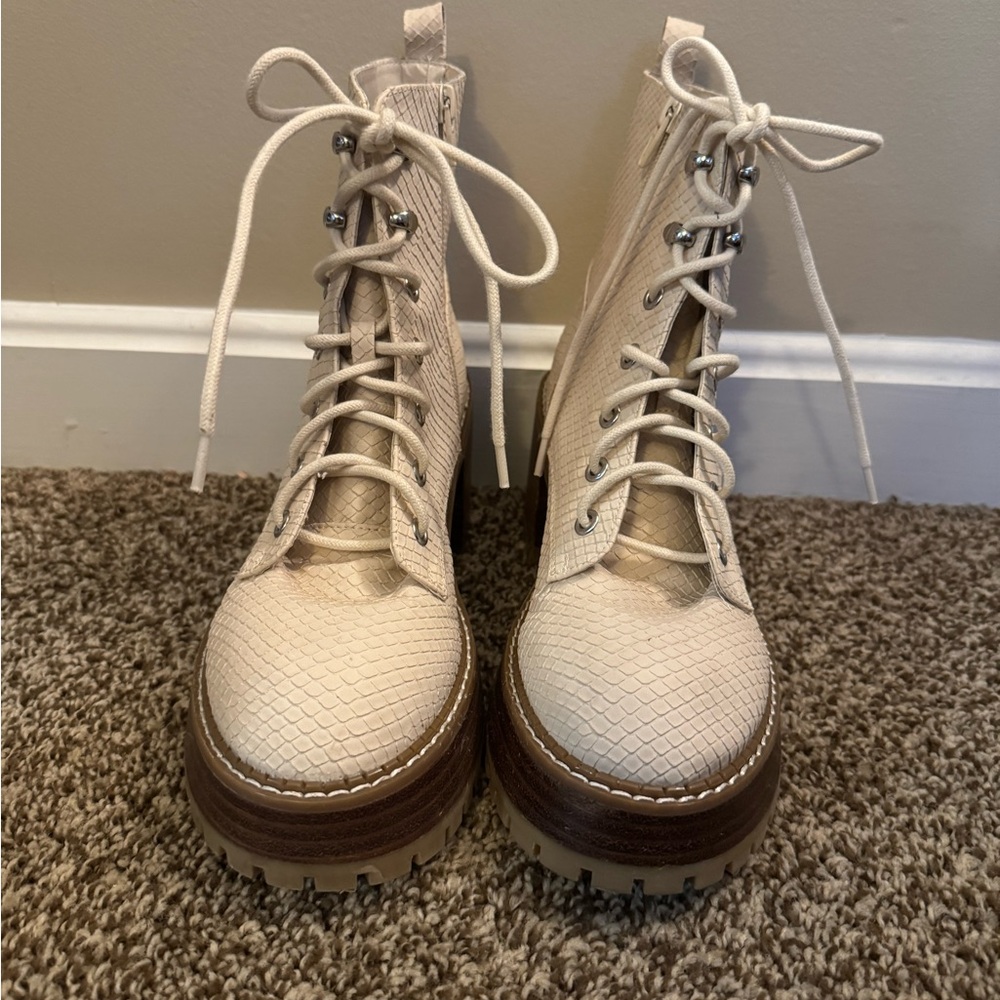 Women's Cream Lace-Up Boots